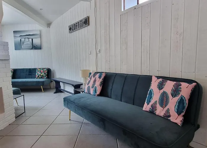 Aux Passagers De La Baie 펜션 르크로토이