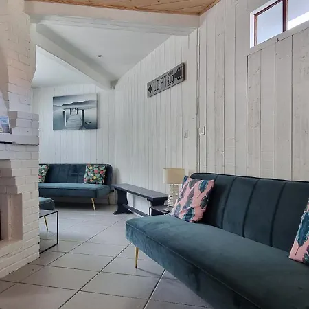 Aux Passagers De La Baie