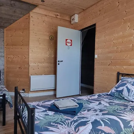 Aux Passagers De La Baie *