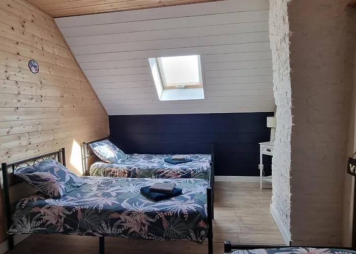 Aux Passagers De La Baie